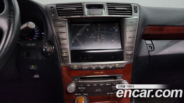 Lexus LS460 XF40, 2012 16