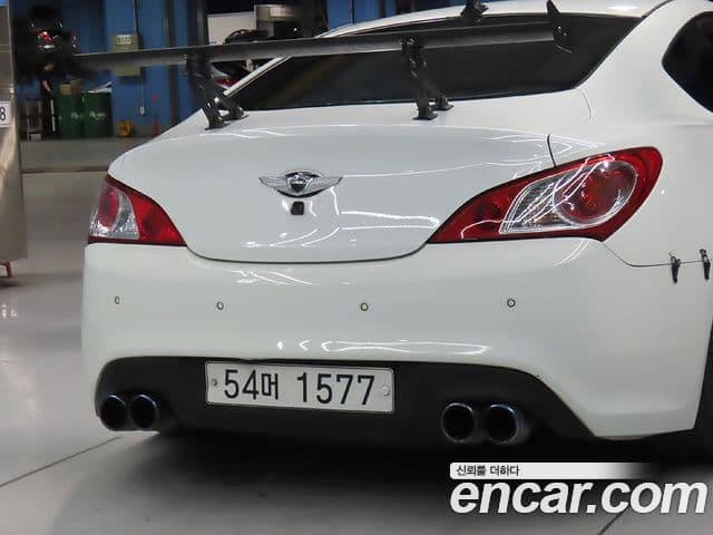 Hyundai Genesis купе 200 турбо P, 2010 18