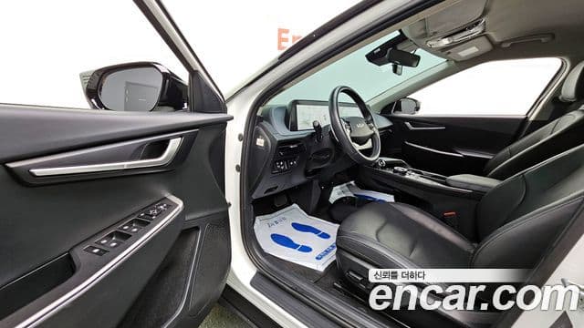 Kia EV6 Air, 2022 10