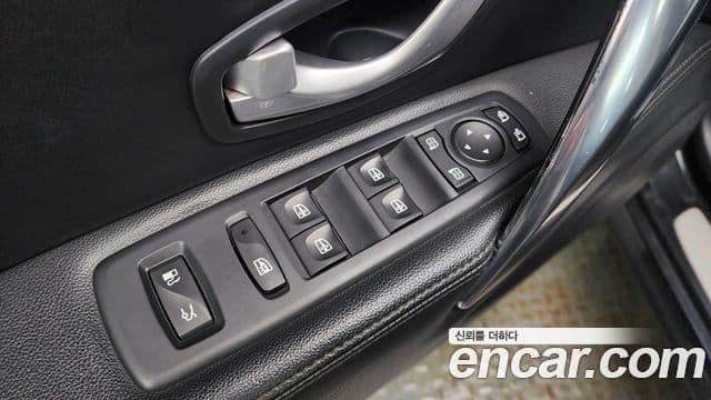 Renault Korea(Samsung) SM7 Nova LPLI 2.0 LPe для людей с инвалидностью, 2016 13