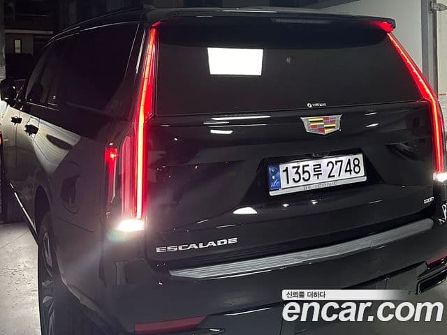 Cadillac Escalade 5세대 ESV Sport Platinum, 2024 2