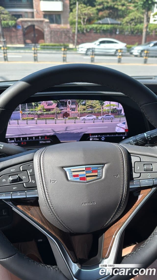 Cadillac Escalade 5세대 ESV Sport Platinum, 2024 6