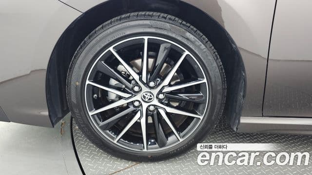 Toyota 캠리 (XV70) 2.5 XSE гибрид, 2023 все фото