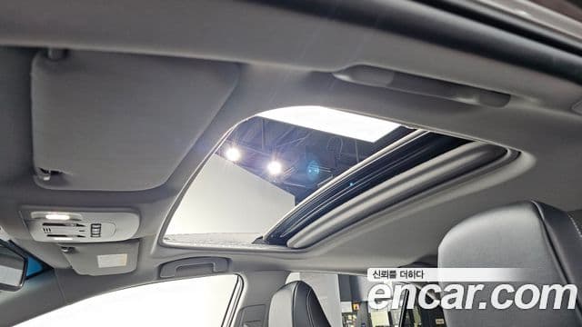 Toyota 캠리 (XV70) 2.5 XSE гибрид, 2023 19