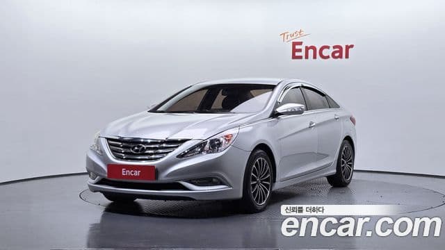 Hyundai YF Sonata LPI Premier(для людей с инвалидностью), 2010 1