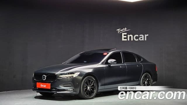 Volvo S90 T5 Momentum, 2017 1