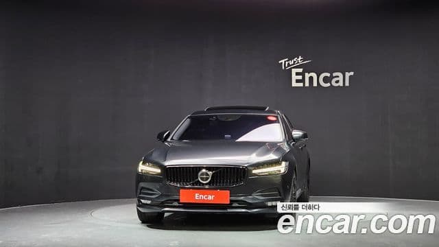 Volvo S90 T5 Momentum, 2017 3