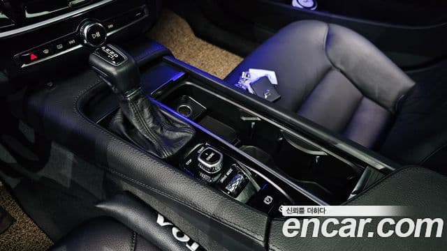 Volvo S90 T5 Momentum, 2017 9