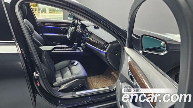 Volvo S90 T5 Momentum, 2017 10