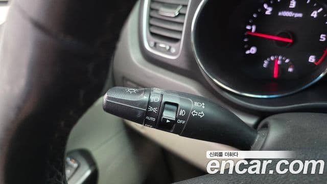 Kia All New Carnival Luxury, 2016 16