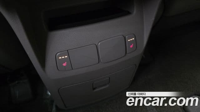 Kia All New Carnival Luxury, 2016 19