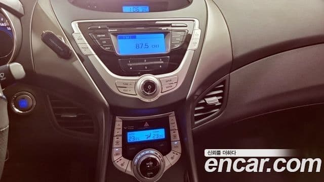 Hyundai Avante MD Premier, 2012 14