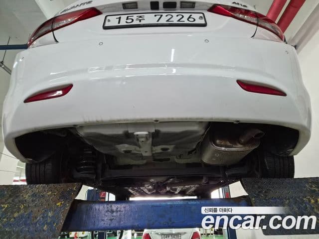 Hyundai Avante MD Premier, 2012 17