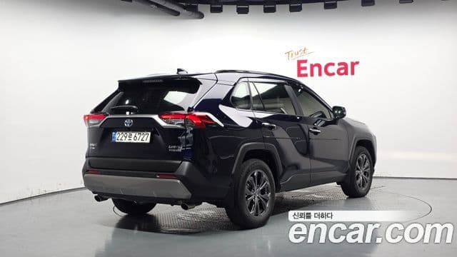 Toyota RAV4 5세대 2.5 4WD гибрид LTD, 2023 2