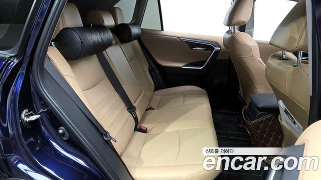 Toyota RAV4 5세대 2.5 4WD гибрид LTD, 2023 12