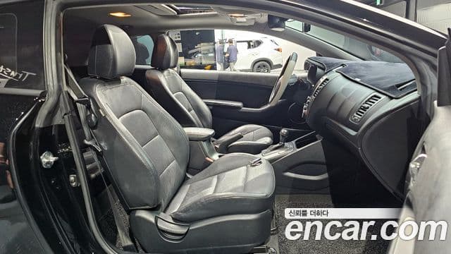 Kia K3 купе Prestige, 2015 10