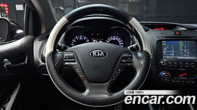 Kia K3 купе Prestige, 2015 13