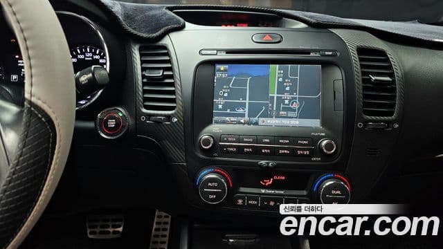 Kia K3 купе Prestige, 2015 15