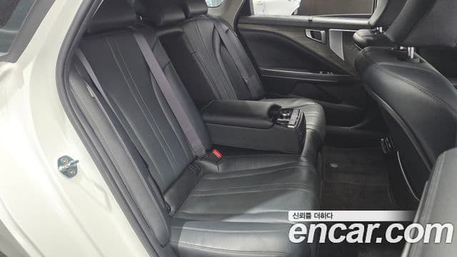 Kia K8 Prestige(арендный автомобиль), 2023 12