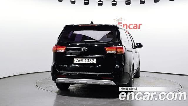 Kia All New Carnival Luxury, 2016 4