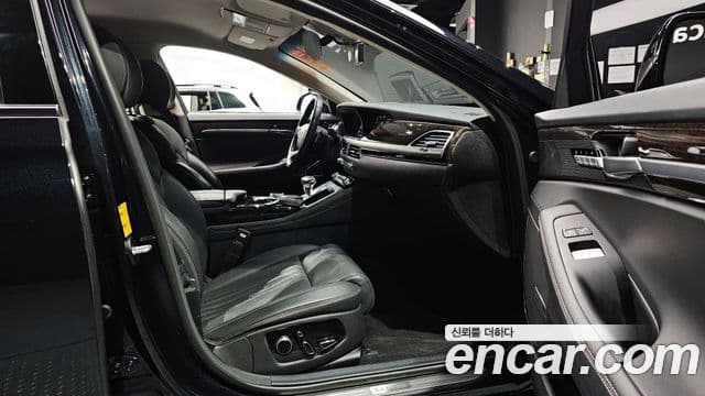 Genesis G90 Premium Luxury, 2019 10