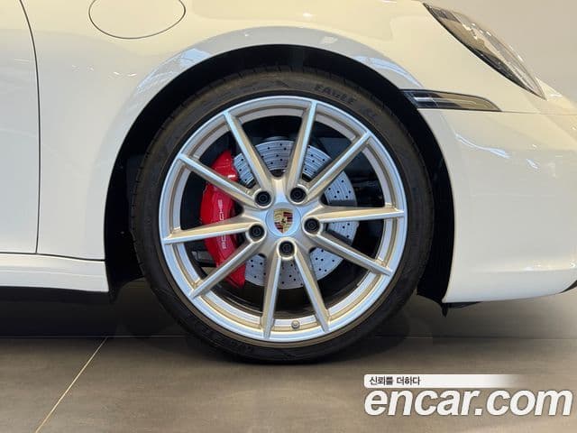 Porsche 911 (992) Carrera 4S кабриолет, 2020 6