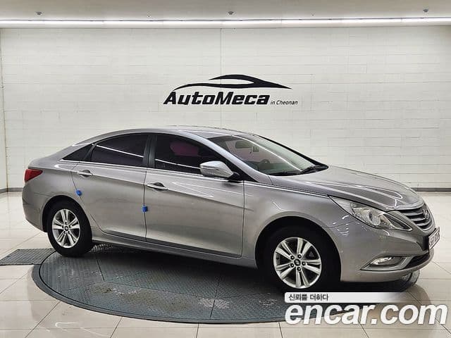 Hyundai YF Sonata Premier, 2012 4