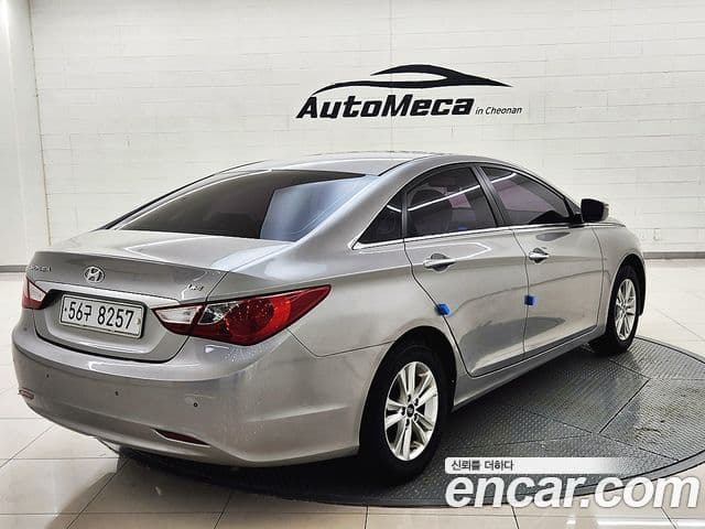 Hyundai YF Sonata Premier, 2012 6