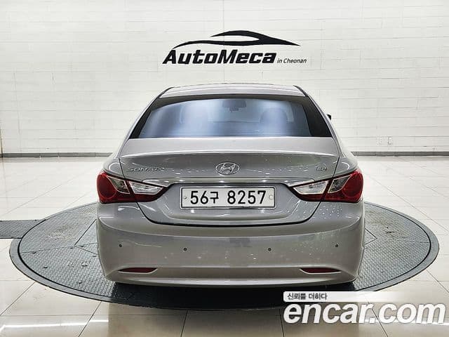 Hyundai YF Sonata Premier, 2012 7