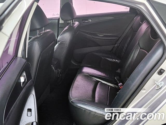 Hyundai YF Sonata Premier, 2012 12