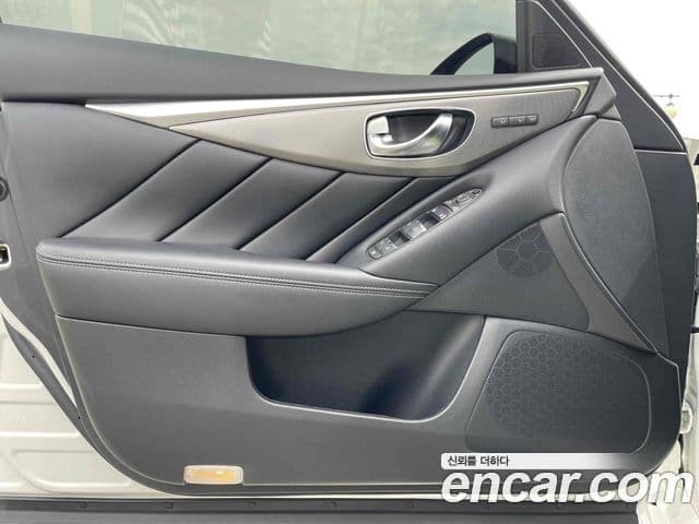 Infiniti Q50 3.5 гибрид Essence, 2015 17