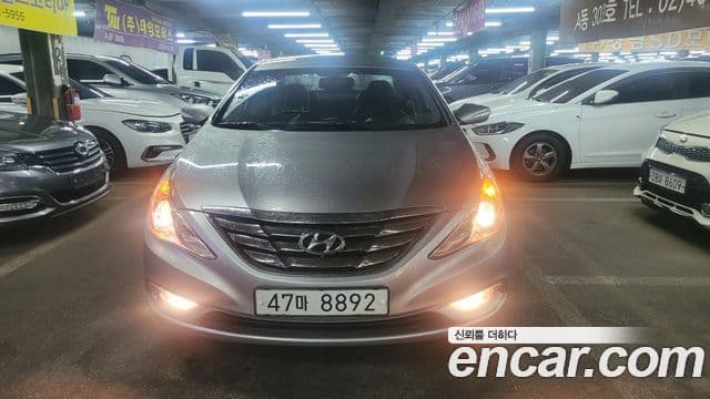 Hyundai YF Sonata Premier, 2010 2