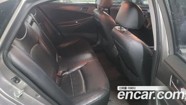 Hyundai YF Sonata Premier, 2010 11