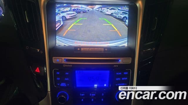 Hyundai YF Sonata Premier, 2010 13