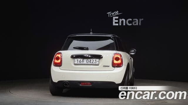 Mini Cooper 3세대, 2016 4