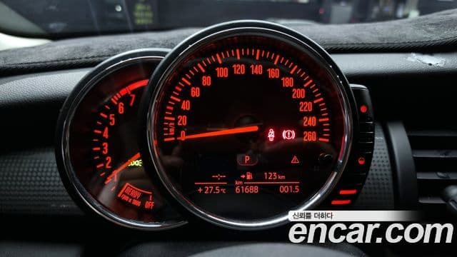 Mini Cooper 3세대, 2016 8