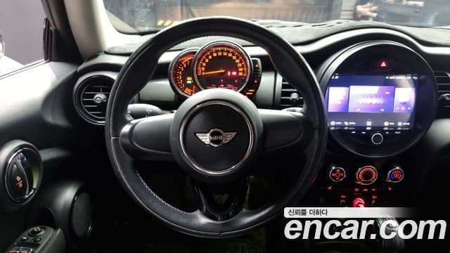 Mini Cooper 3세대, 2016 13
