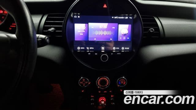 Mini Cooper 3세대, 2016 14