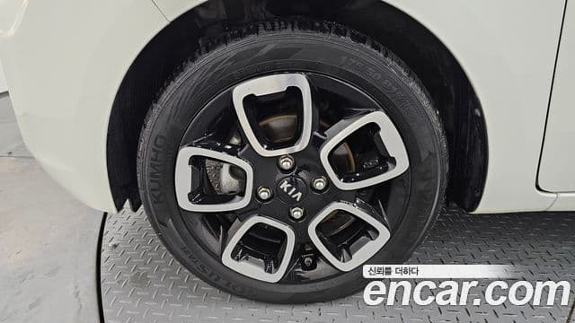 Kia The / новый New Ray Prestige, 2021 все фото