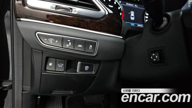 Genesis G90 Luxury, 2019 18