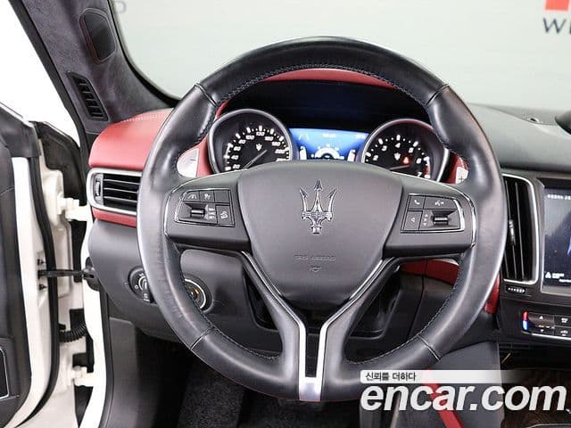 Maserati Levante 3.0 AWD GranLusso, 2020 12