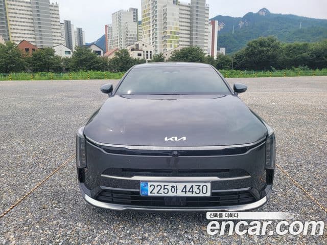 Kia The / новый New K8 гибрид Signature, 2025 1