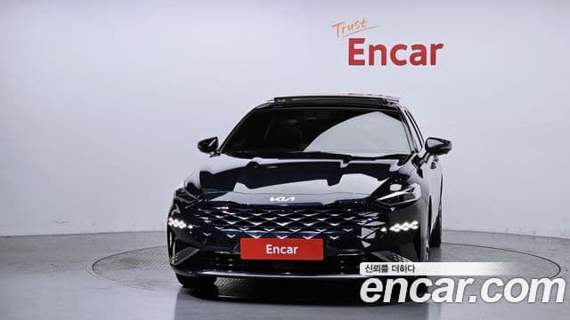 Kia K8 Signature, 2022 3