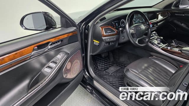 Genesis EQ900 Prestige, 2016 12