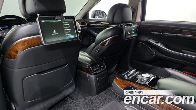 Genesis EQ900 Prestige, 2016 17