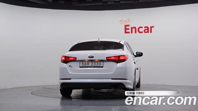 Kia K5 2.0 Deluxe, 2012 4