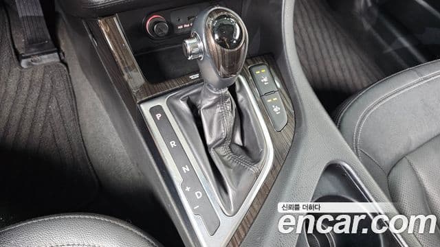 Kia K5 2.0 Deluxe, 2012 9