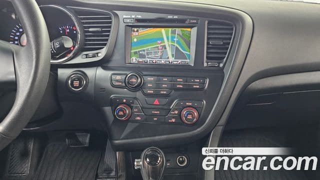 Kia K5 2.0 Deluxe, 2012 15