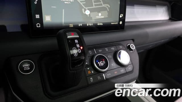 Land Rover Defender (L663) 130 D300 X-Dynamic HSE, 2025 9