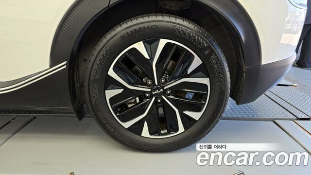 Kia EV6 Air, 2023 все фото